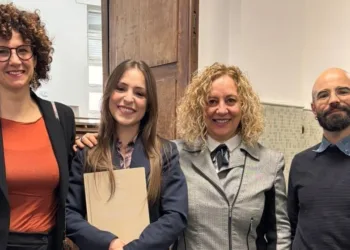 Progetti PeDESS e PLUREs per la valorizzazione dell’educazione plurilingue. Una tesi magistrale discussa in lingua sarda per la promozione del plurilinguismo