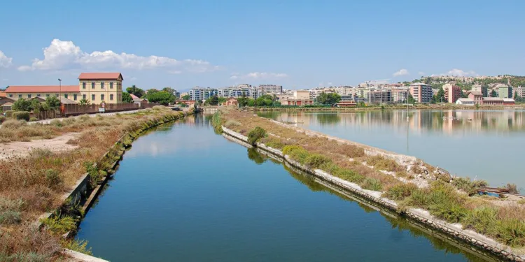 Molentargius, sopralluogo dell’assessore Francesco Spanedda negli immobili storici del Parco naturale: «Vogliamo restituire questi spazi alla collettività»