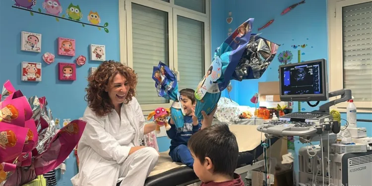 Un dolce dono per i piccoli cardiopatici del Policlinico Duilio Casula: donate 40 uova di cioccolato alla Cardiologia Pediatrica