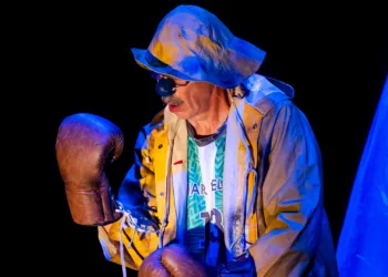 Il CeDAC dal 9 al 15 marzo propone “Il Vecchio e il Marlin”, a Cagliari, Nuoro, Lanusei e Carbonia