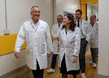 La presidente Alessandra Todde ha visitato la 3A di Arborea