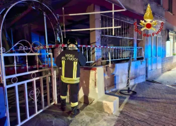 San Teodoro: esplode un ordigno in via del Tirreno