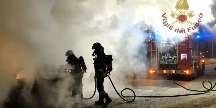 Villasor: a fuoco un’auto