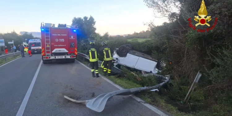 San Teodoro: incidente stradale sulla statale 125