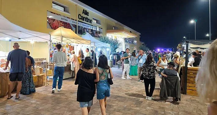 “Cantine Aperte all’Arte” a Stintino: a Pozzo San Nicola nasce un nuovo format tra vino, arte e cultura