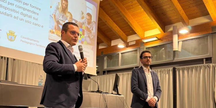Alghero: al via il primo Patto Educativo Digitale