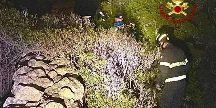 La Maddalena: rimane bloccata in località “I Colmi”, soccorsa una giovane coppia tedesca