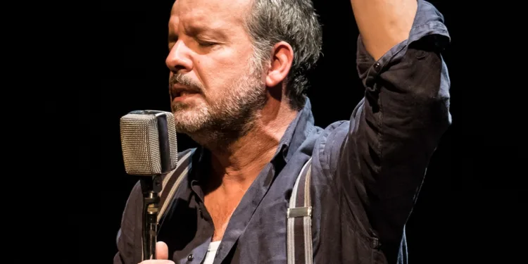 Oggi a Sanluri e domani a Cagliari le ultime due date dello spettacolo  “Nel Blu / avere tra le braccia tanta felicità”