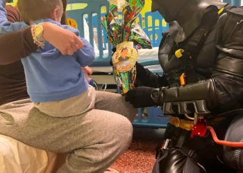 Aou di Sassari: Supereroi dal tetto per donare un sorriso ai più piccoli