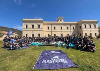 L’unione fa la forza all’Asinara: rimossi 70 kg di plastica grazie alla cooperazione territoriale