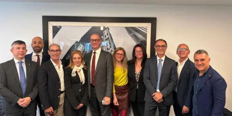 Turismo: Sardegna–Usa 2026, a New York si chiude la missione istituzionale della Regione Sardegna. Delta Airlines promuove l’isola con la nuova rotta Olbia-New York