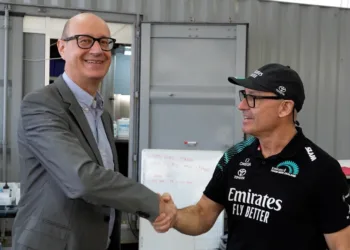 Turismo: fervono i preparativi delle squadre per la regata preliminare a Cagliari della Louis Vuitton 38ª America’s Cup