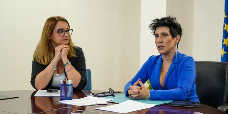 Pre e post scuola gratuiti: dalla Regione 3 milioni di euro per le famiglie sarde