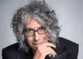 Giovanni Allevi ritorna nell’Isola con un duplice appuntamento del Piano Solo Tour 2025/2026, a Cagliari e Sassari