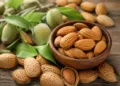 Dalla coltivazione ai dolci tipici: oltre 15 milioni di euro per la filiera della mandorla  
