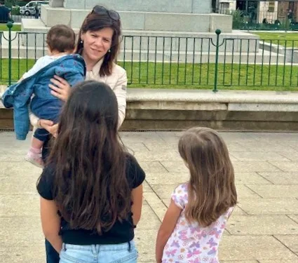 Poste italiane. Festa della mamma a Sassari: l’esperienza di Maura, consulente postale di via Unbgaretti e madre di tre figlie