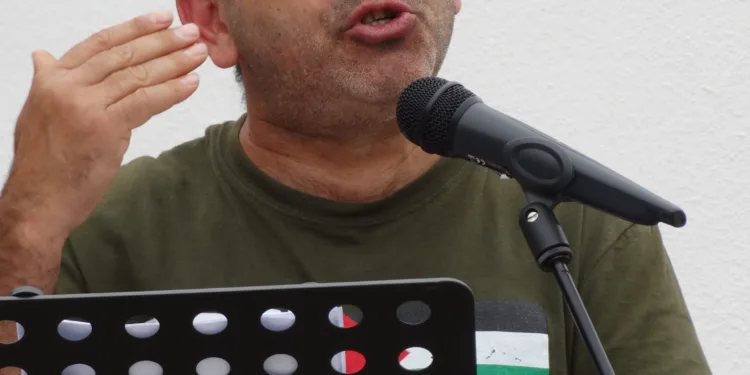 Orani: a Roberto Nieddu vince il 2° Nivola Poetry Slam