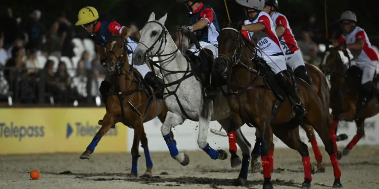 A Piazza di Siena in campo gli Junior Polo con i giovani cavalieri e amazzoni della Sardegna