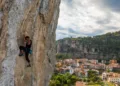 Arrampicate, highline, spettacoli e racconti di sfide e montagna: il programma dell’Ulassai Festival