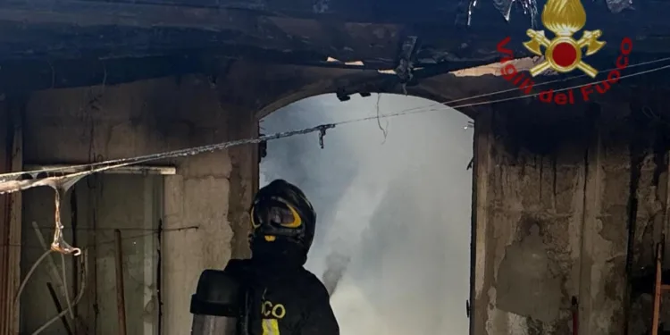 Quartu Sant’Elena: incendio in un’abitazione in via Santu Lianu