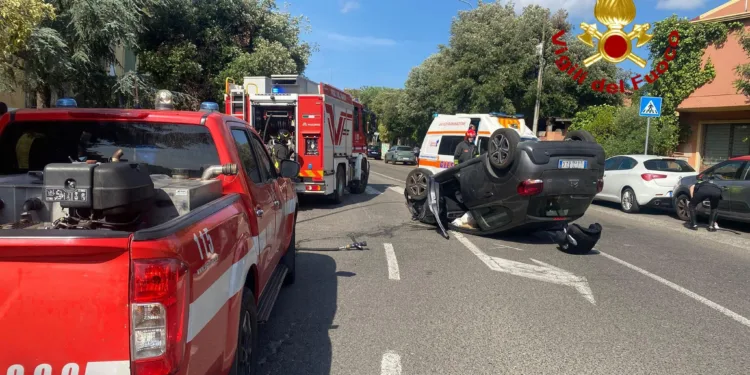 Nuoro: incidente stradale in viale Costituzione