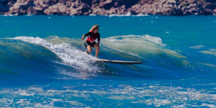 Torna a Porto Ferro il Girl Surf Power, giunto alla nona edizione