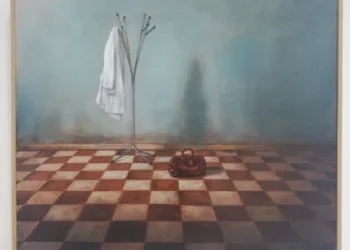“Luci e spazi” di Gavino Piana, tra impermanenza e condizione di transitorietà esistenziale, in mostra fino al 15 giugno 2026 alla Galleria Picass’Art
