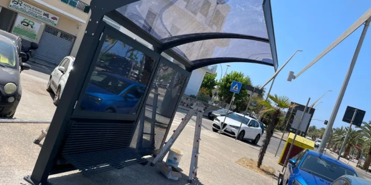 Alghero: ecco le nuove pensiline Arst