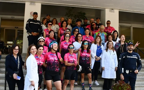 Le Pink Flamingos tornano in sella: le donne che hanno vinto la sfida contro il cancro pedalano per i bambini del Microcitemico