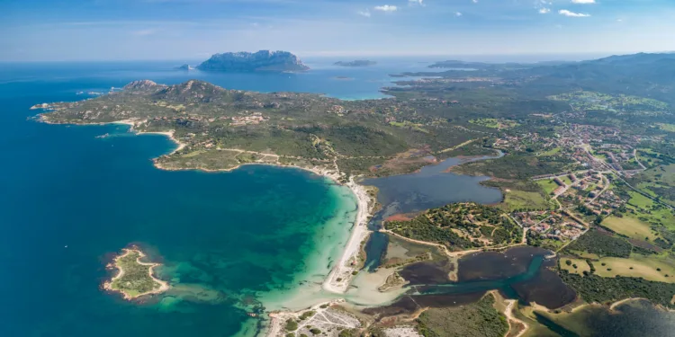 Ambiente: erosione costiera, 7 milioni e 175mila euro per la riqualificazione ambientale. Badesi, Sorso, Sassari, Arborea e San Teodoro i comuni beneficiari
