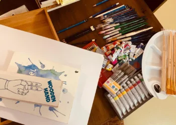L’arte al servizio delle persone, ai bambini della Tanzania colori e pennelli raccolti dell’Accademia d’Arte di Cagliari