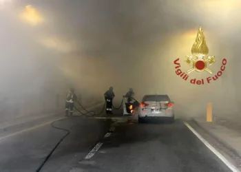Olbia: incidente stradale nel tunnel del centro città