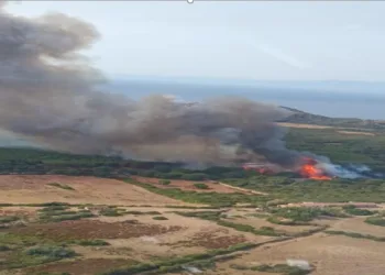 Incendio ad Aglientu, intervengono i Canadair