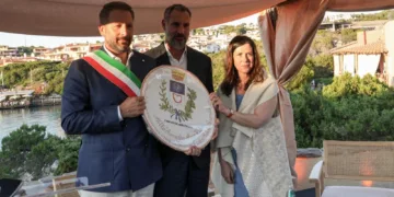 E’ stata intitolata a Karim Aga Khan la piazzetta di Porto Cervo