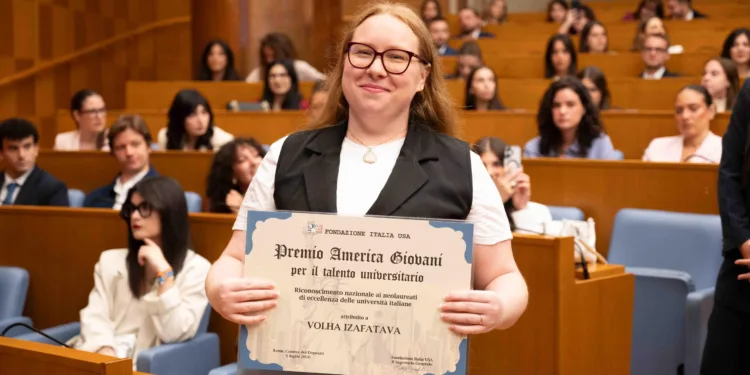 Una laureata UniCa riceve il Premio America Giovani. La studentessa è stata premiata a Roma nella Camera dei deputati