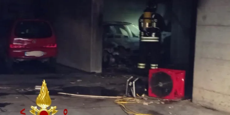 Sassari: incendio in un garage in via Nurra