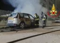 Sassari: a fuoco un’auto in via Paganini