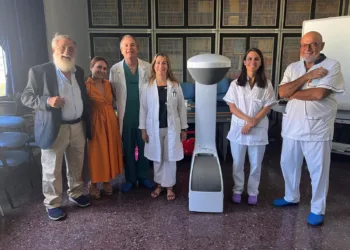 Un nuovo alleato contro asma allergico ed eczema: Bio Pharma Srl dona un dispositivo Airsonett Air4 alla Pediatria dell’Aou di Sassari