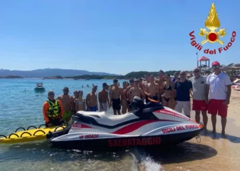 Campo Giovani 2026: ventinove ragazzi a scuola con i vigili del fuoco al distaccamento di Olbia