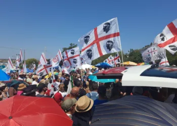 Stefano Lavra: «Da Pratobello a Cala Finanza: la nuova resistenza sarda contro la speculazione»