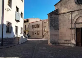 A Cheremule il sacerdote ed esorcista don Gianni Sini