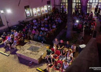 La quinta edizione di Propagazioni Festival apre la stagione culturale di Heuristic all’Hospitalis Sancti Antoni di Oristano