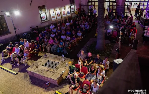 La quinta edizione di Propagazioni Festival apre la stagione culturale di Heuristic all’Hospitalis Sancti Antoni di Oristano