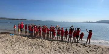 I bambini del centro estivo Sas Janas hanno restituito le conchiglie al mare