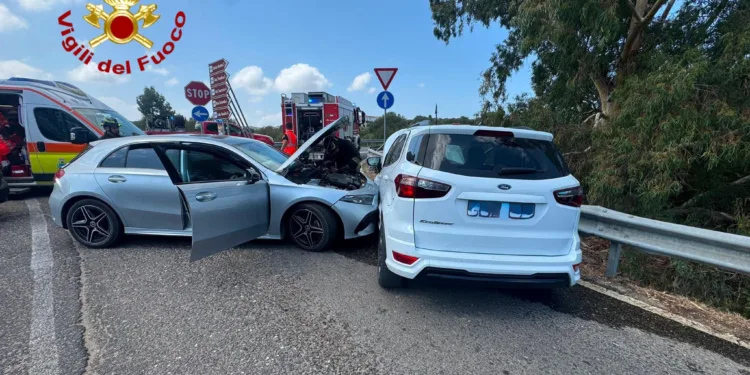San Teodoro: incidente stradale sulla statale 125