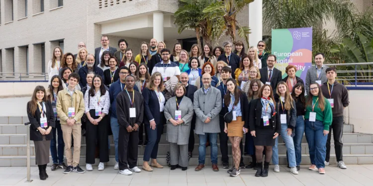 La Commissione europea finanzia altri due anni di attività EDUC