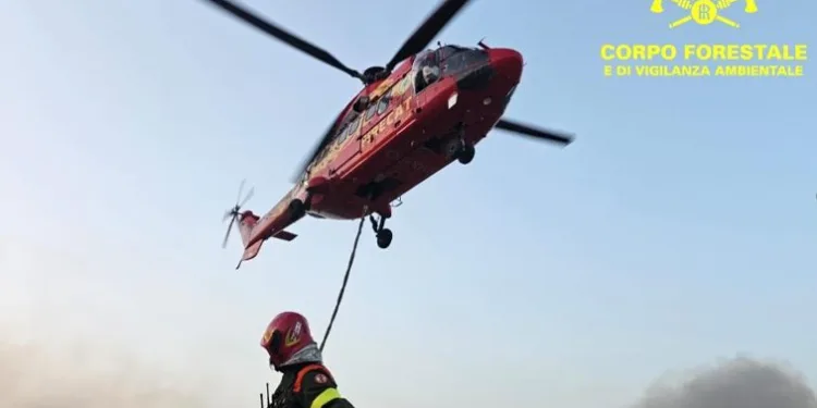 Usini: incendio in località Santa Maria