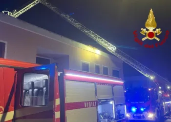 Li Punti: a fuoco una veranda