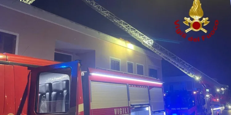 Li Punti: a fuoco una veranda