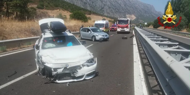 Siniscola: incidente stradale sulla 131 “Diramazione Centrale Nuorese”